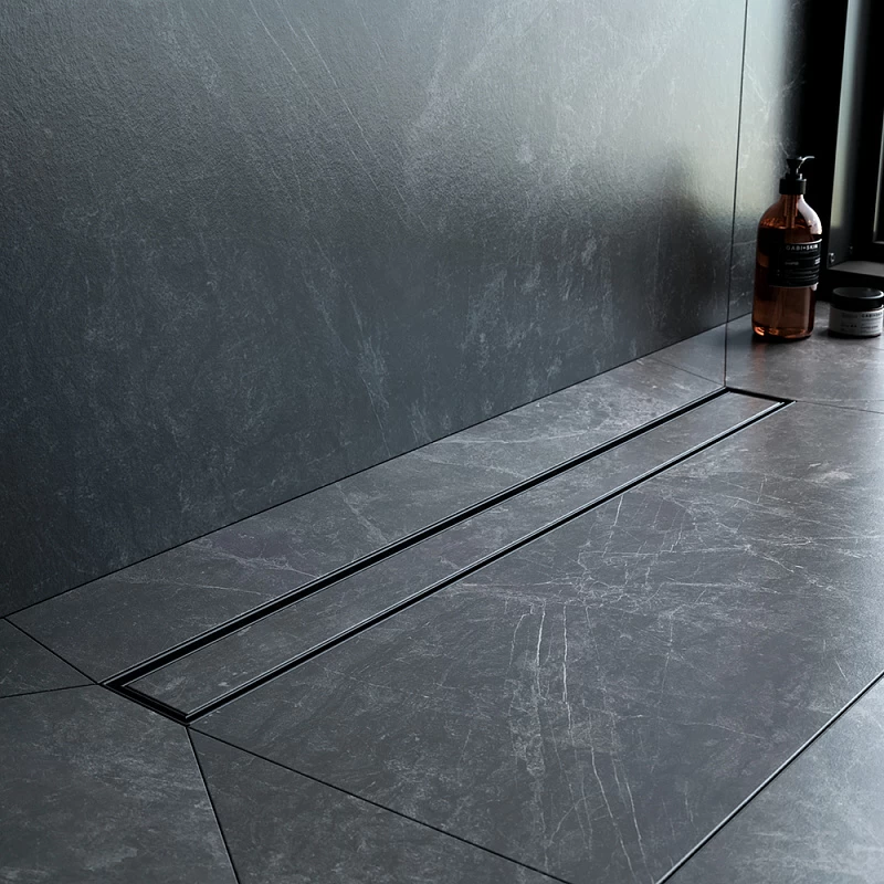 Душевой трап (лоток) 70 AM.PM MasterFlow W01SC-U11-070-04BM комбинированный затвор с черной матовой решеткой под плитку